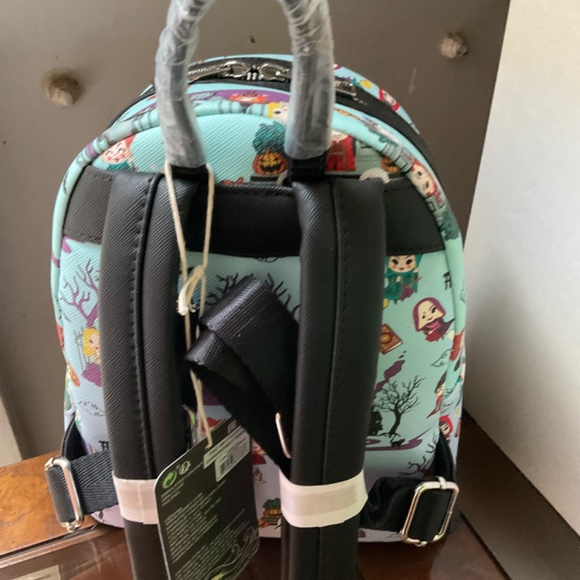 Disney hocus pocus loungefly - Picture 2 of 4